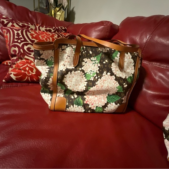 Dooney & Bourke Floral Tote - Hydrangeas - Picture 6 of 7